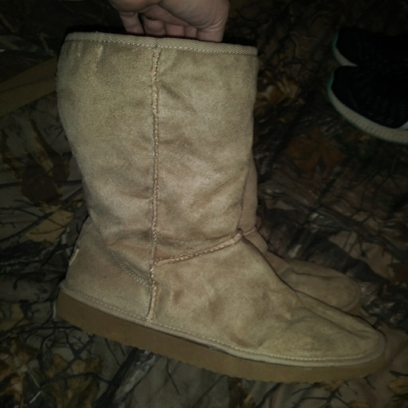 Union Bay Boots - Picture 1 of 3